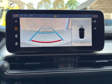 Car image 31