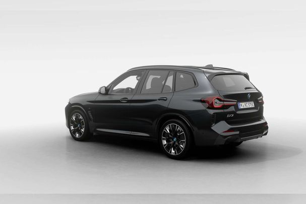 BMW iX3 210 kW image number 4