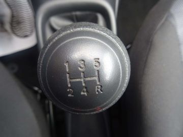 Car image 31