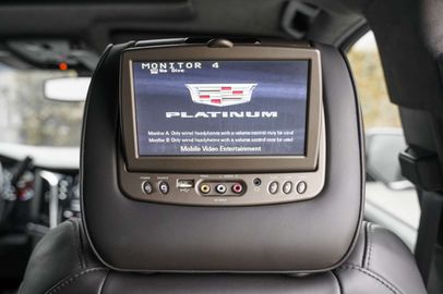 Car image 33