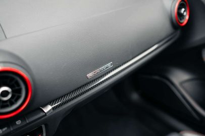 Car image 36