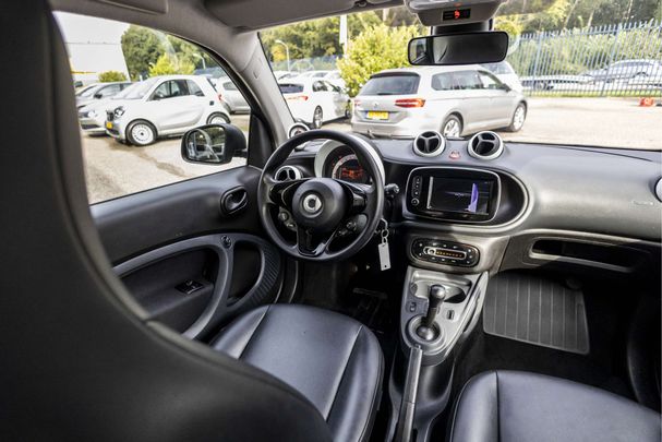 Smart ForTwo EQ 60 kW image number 17