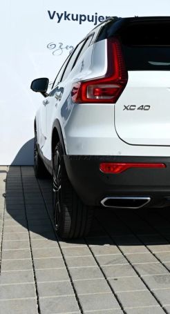 Volvo XC40 T4 Geartronic 140 kW image number 8