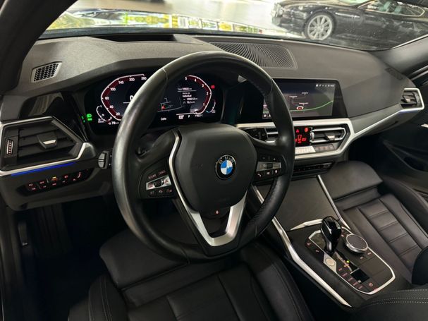 BMW 330d Touring M Sport xDrive 210 kW image number 17