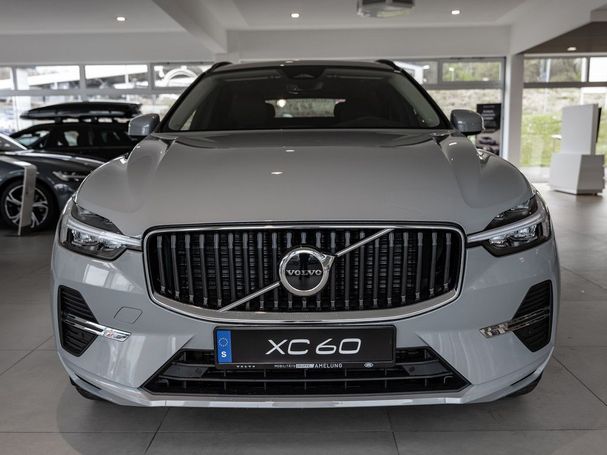 Volvo XC60 B4 145 kW image number 2