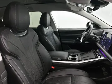 Car image 35