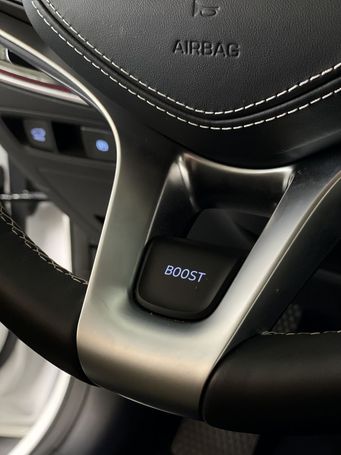 Genesis GV70 Electrified Sport 360 kW image number 17