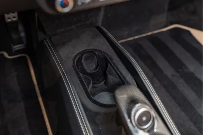 Car image 49