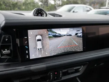Car image 34