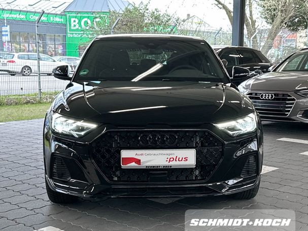 Audi A1 35 TFSI S-line Allstreet 110 kW image number 3