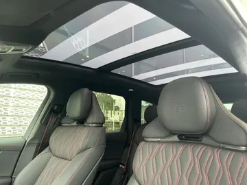 Car image 31
