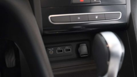 Car image 33