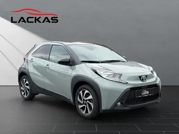 Car image 2