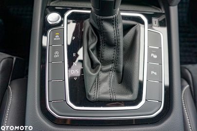 Car image 36