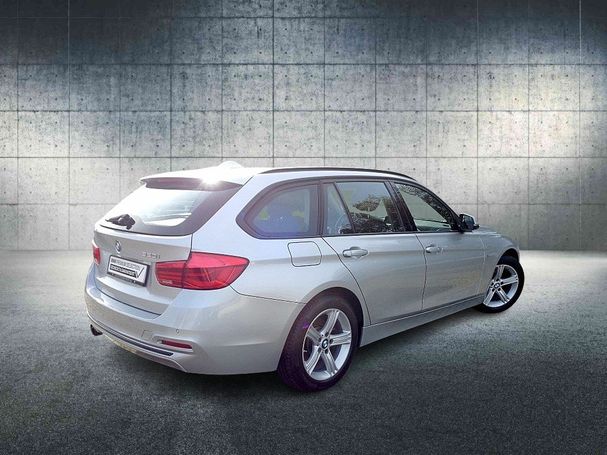 BMW 320i Touring 135 kW image number 4