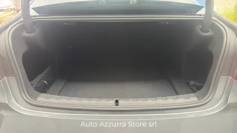Car image 43