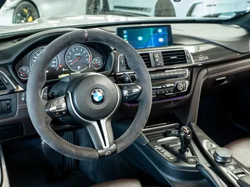 Car image 33