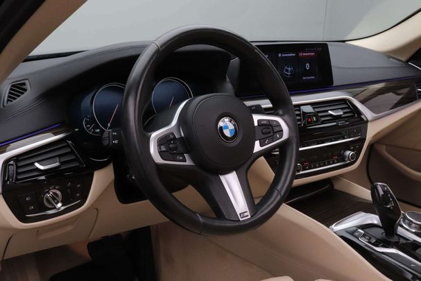 BMW 540i xDrive 250 kW image number 16