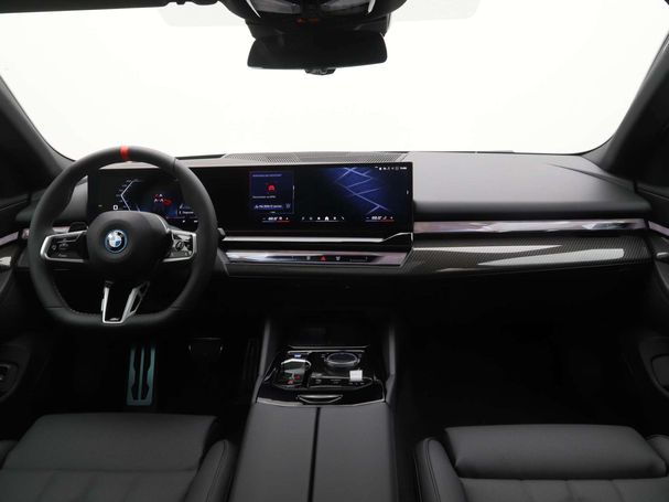 BMW i5 M60 xDrive 442 kW image number 12