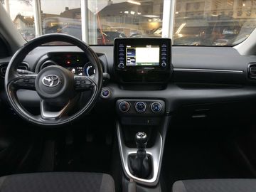 Car image 12