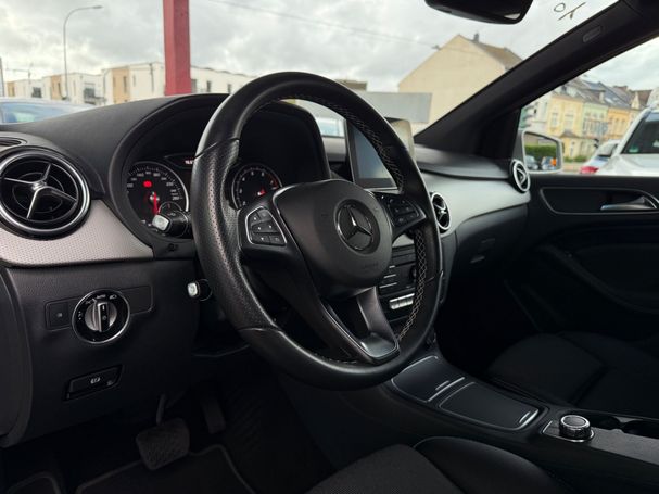 Mercedes-Benz B 220 4Matic Urban 135 kW image number 8