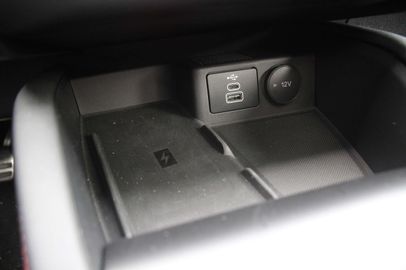 Car image 38