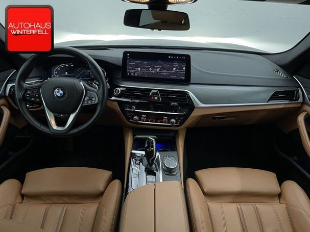 BMW 530i Touring xDrive Luxury Line 185 kW image number 5