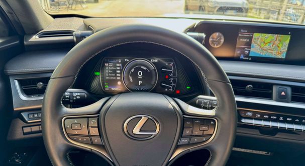 Lexus UX 250h Luxury 135 kW image number 14