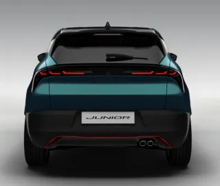 Car image 3