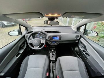 Car image 12