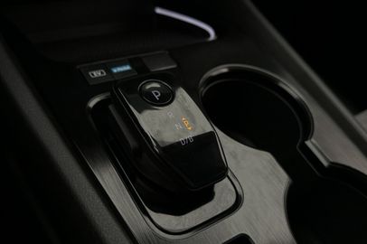 Car image 26