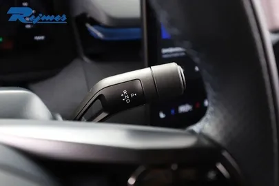 Car image 29