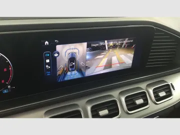 Car image 37