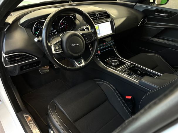 Jaguar XE 147 kW image number 6