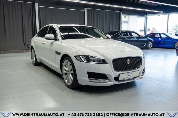 Jaguar XF 20d Prestige 132 kW image number 4