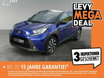 Car image 2