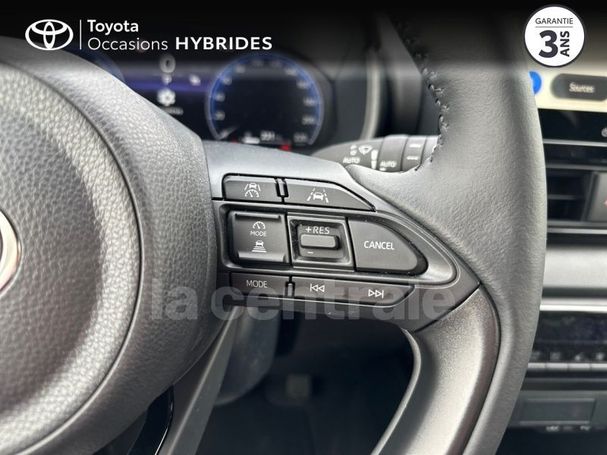 Toyota Yaris Hybrid 85 kW image number 27