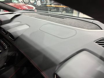 Car image 38