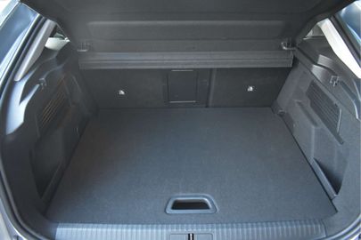 Car image 33