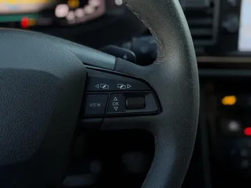 Car image 38