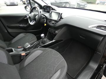 Car image 23