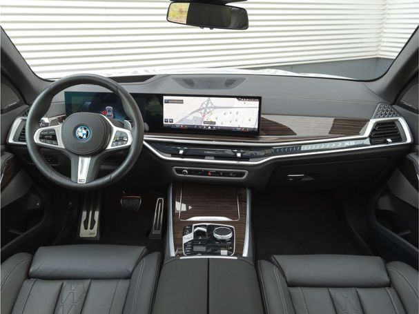 BMW X5 50e xDrive 360 kW image number 16