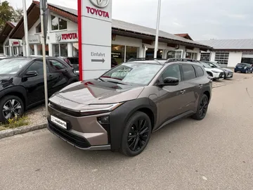 Car image 2