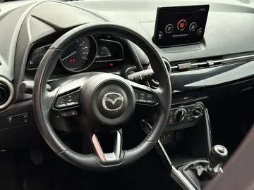 Car image 31
