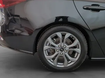 Car image 29
