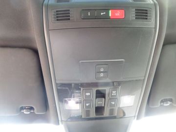 Car image 37