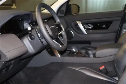 Car image 5
