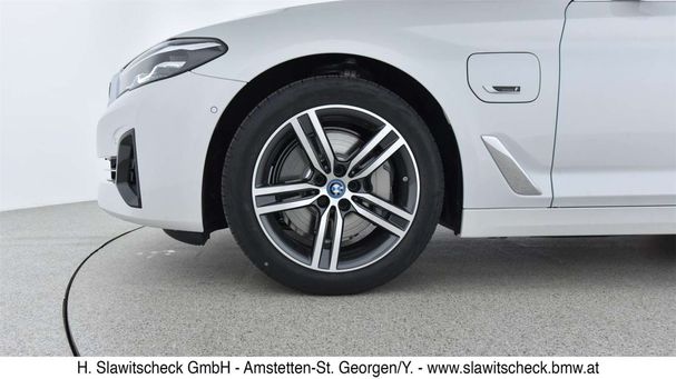 BMW 530 Touring xDrive 215 kW image number 6