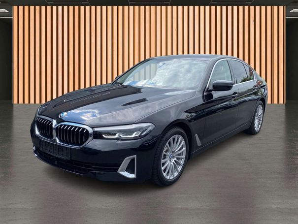 BMW 530i Luxury Line 180 kW image number 1