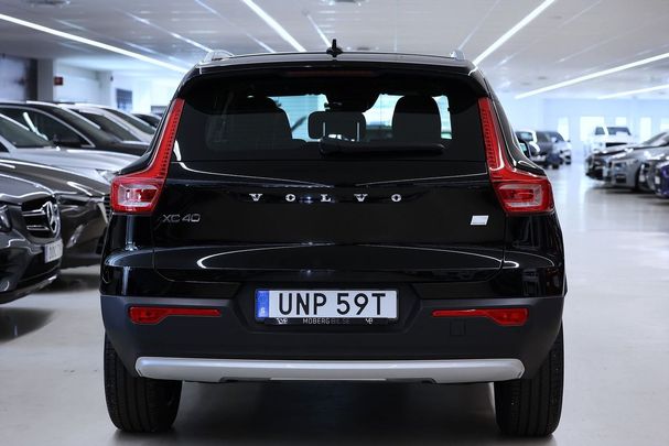 Volvo XC40 R Recharge T4 Momentum 155 kW image number 8